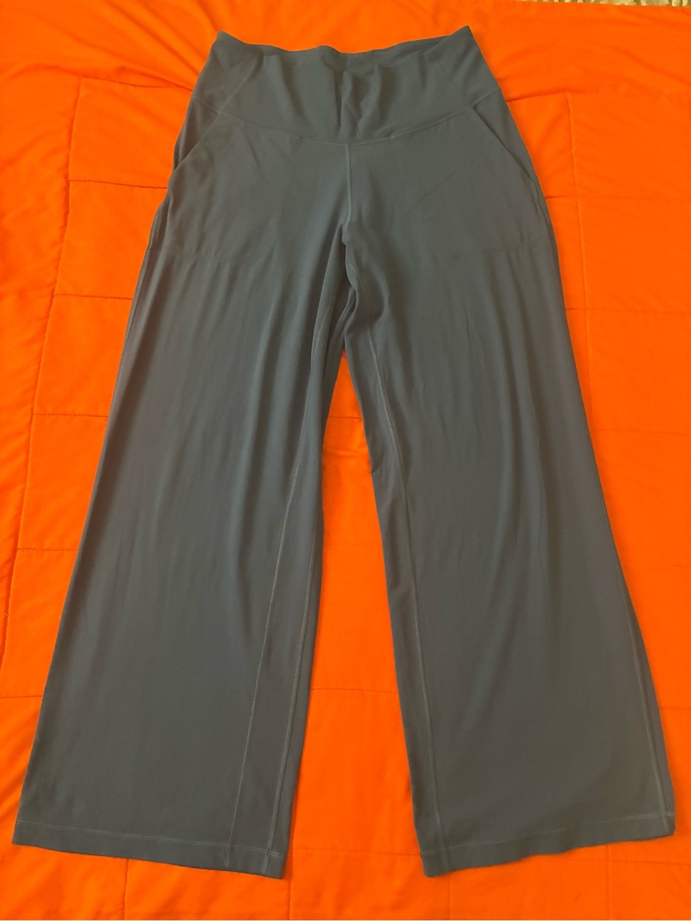 Lululemon Align Low-Rise Flared Pant Nulu Starch Blue Yoga Size 14 - Picture 2 of 7